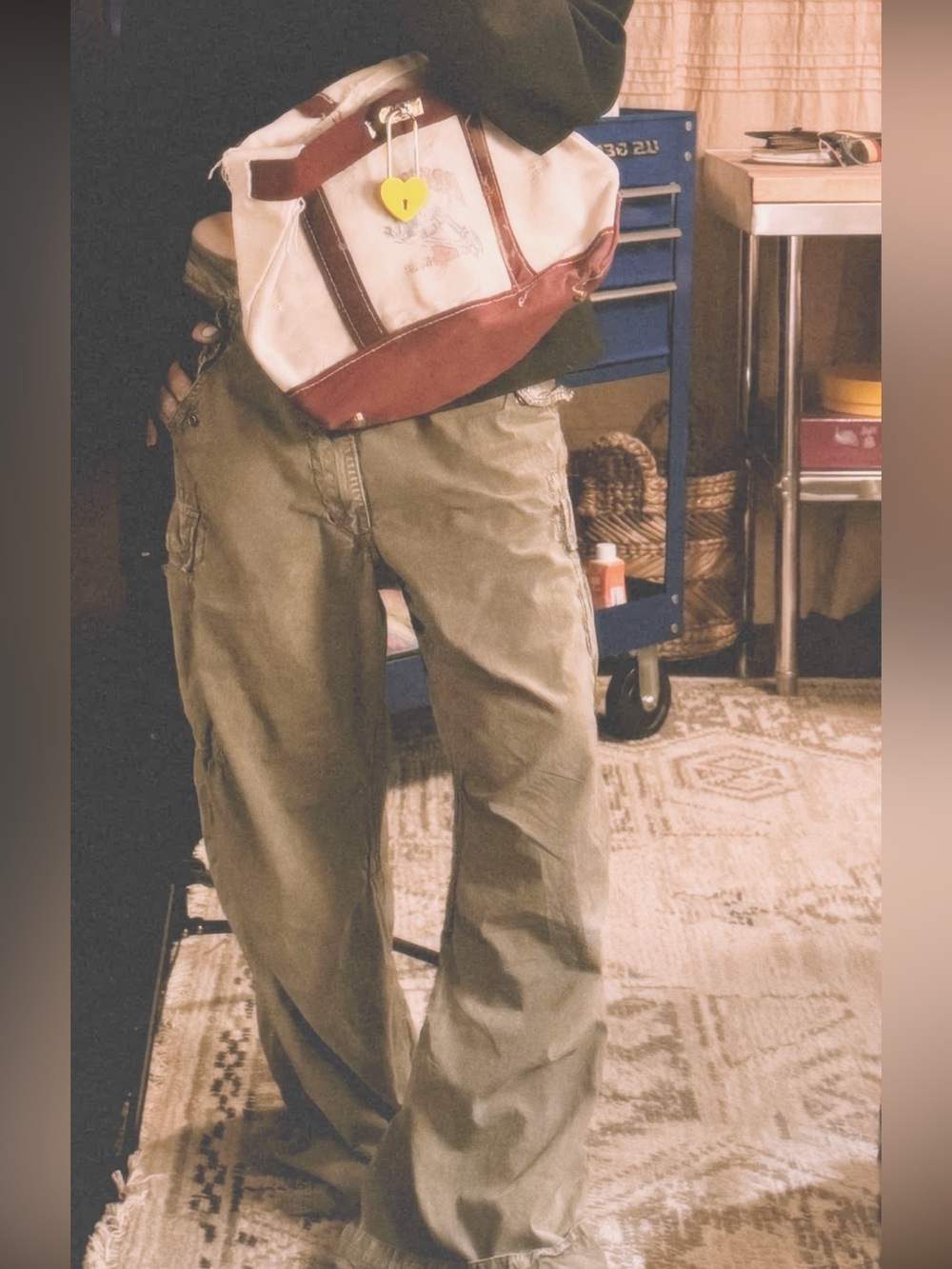 THE IT SUMMER BAG - THE BOAT-YARD | THE CLUTCH IN VINTAGE WINE - Picture 12 of 13